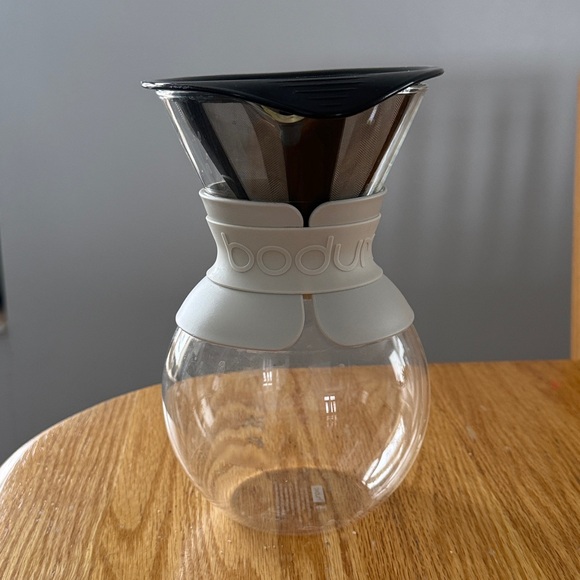 Bodum Glass Coffee Maker with White Collar and Black Filter - Picture 2 of 2